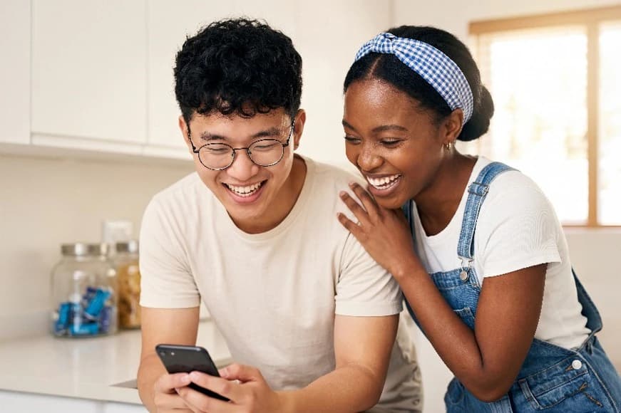 In quest’epoca lo smartphone è testimone meticoloso della nostra vita.